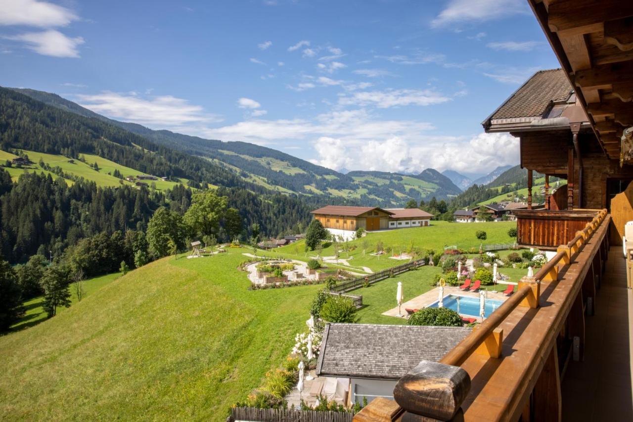 Alpbacherhof Mountain & Spa Resort Exterior photo